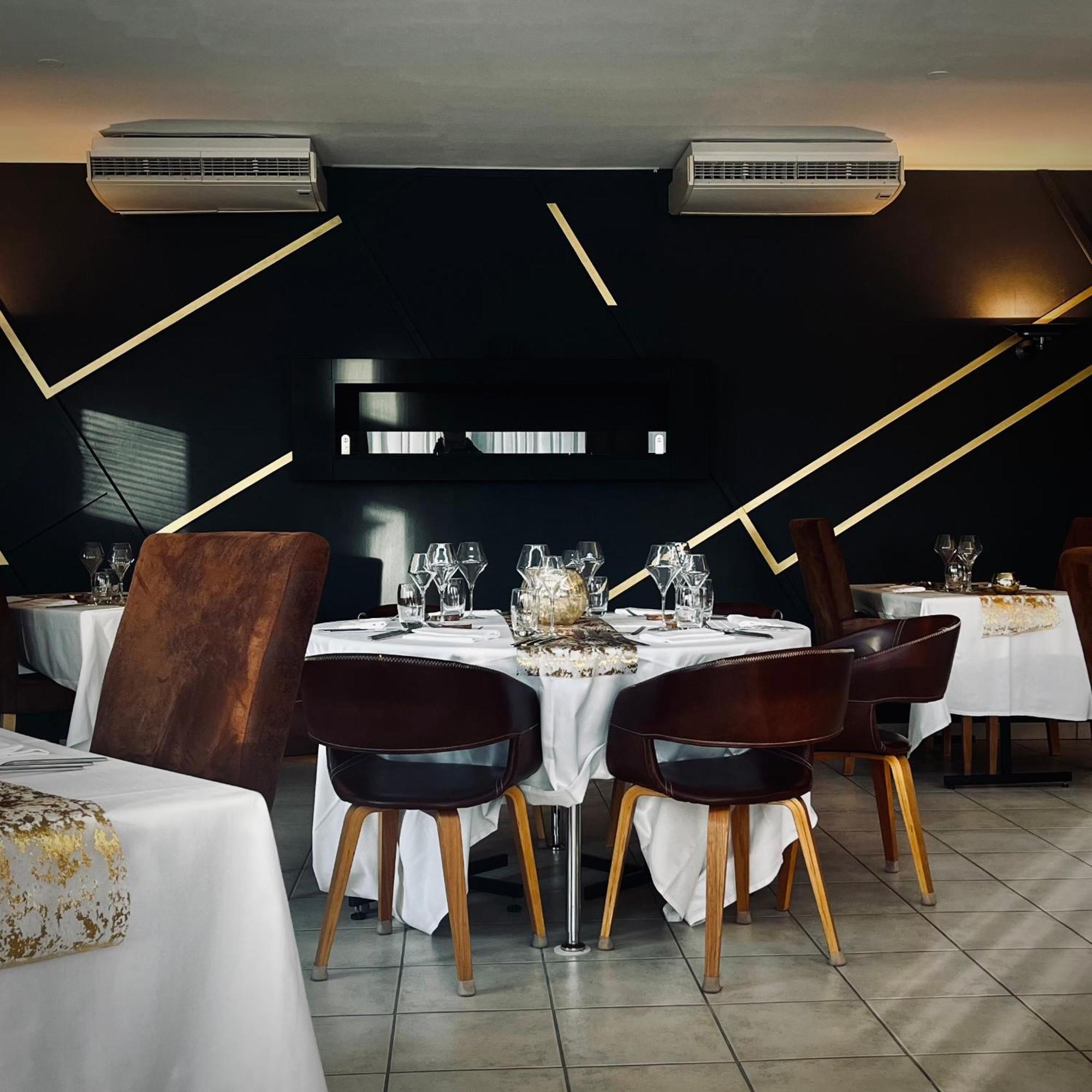 Logis Le Relais De La Voie Sacree Hotel Issoncourt Екстериор снимка