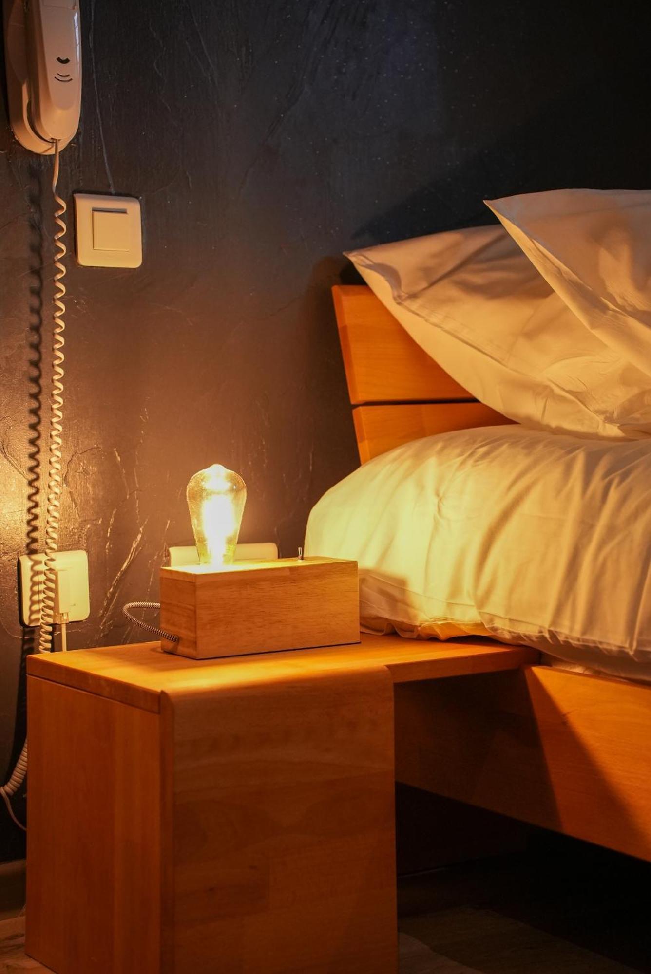 Logis Le Relais De La Voie Sacree Hotel Issoncourt Екстериор снимка